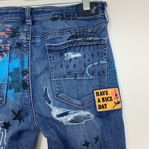 American Eagle Distressed Hi-Rise Painted Jeans - Picture 7 of 7